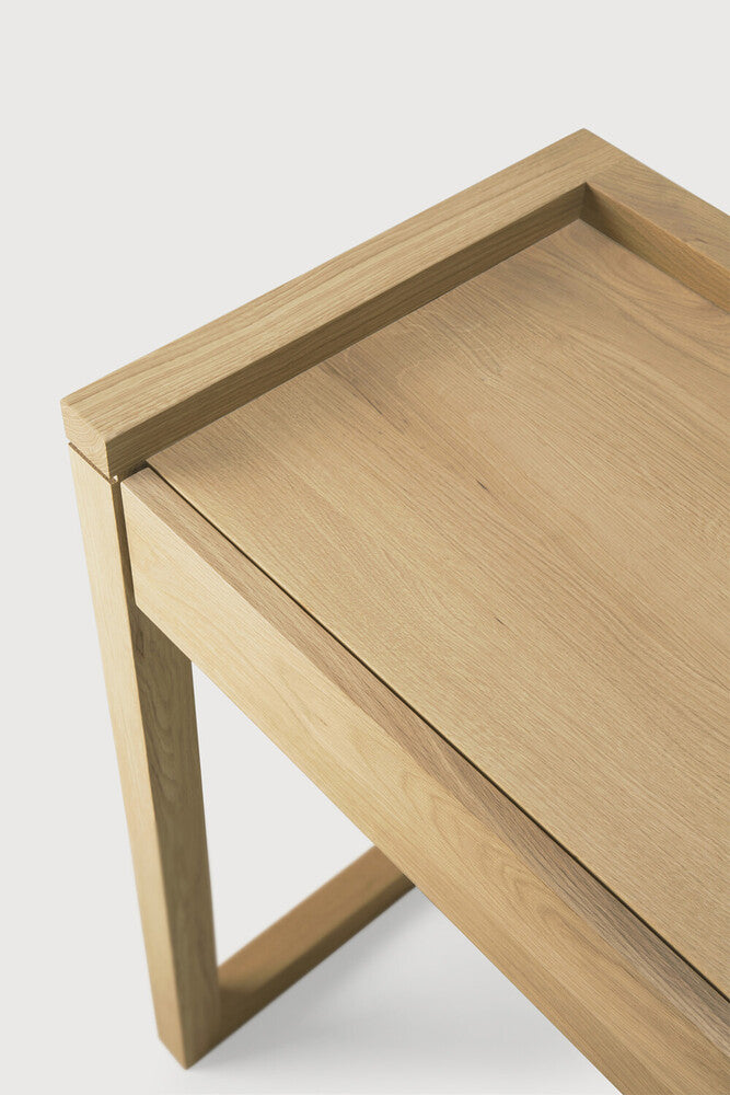 Frame desk