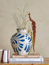 Cargar imagen en el visor de la galería, Heikki Vase, Blue, Stoneware