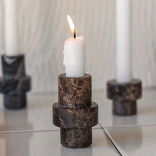 Laden Sie das Bild in den Galerie-Viewer, MARBLE candleholder, small, Brown