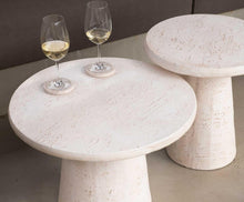 Carica l&#39;immagine nel visualizzatore di Gallery, TRAVERTINE EFFECT TABLE Ø60X42CM