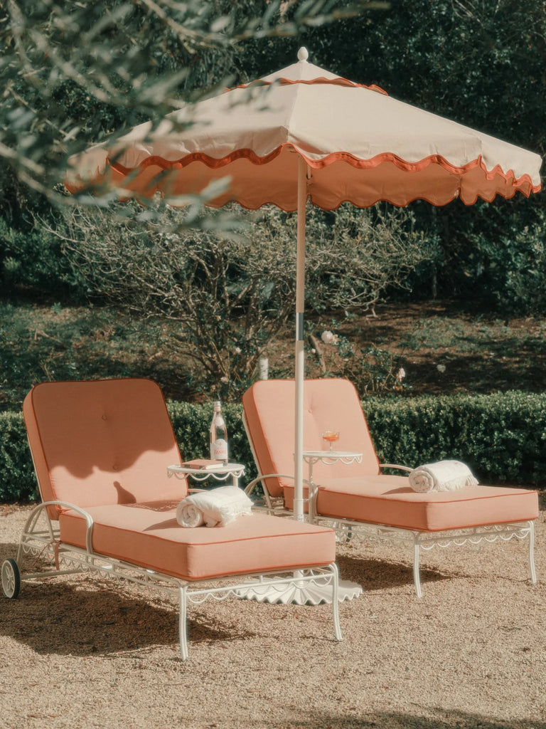 THE AL FRESCO SUN LOUNGER ANTIQUE WHITE BOIS BLANC HOME