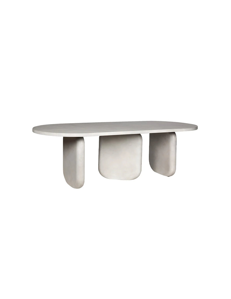 Pandora oval dining table