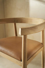 Load image into Gallery viewer, Teak and leather dining chair