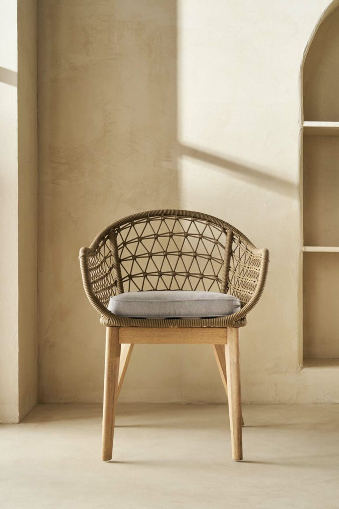 Acacia wood and rope dining chair